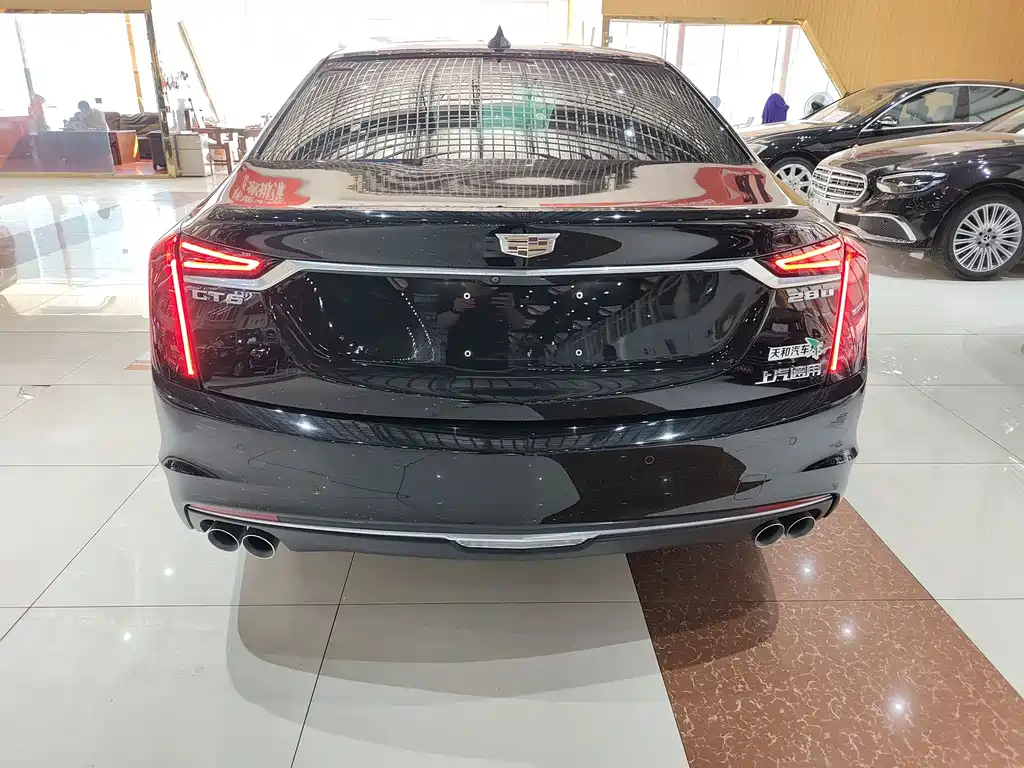 Cadillac CT6 2023 — фото 11