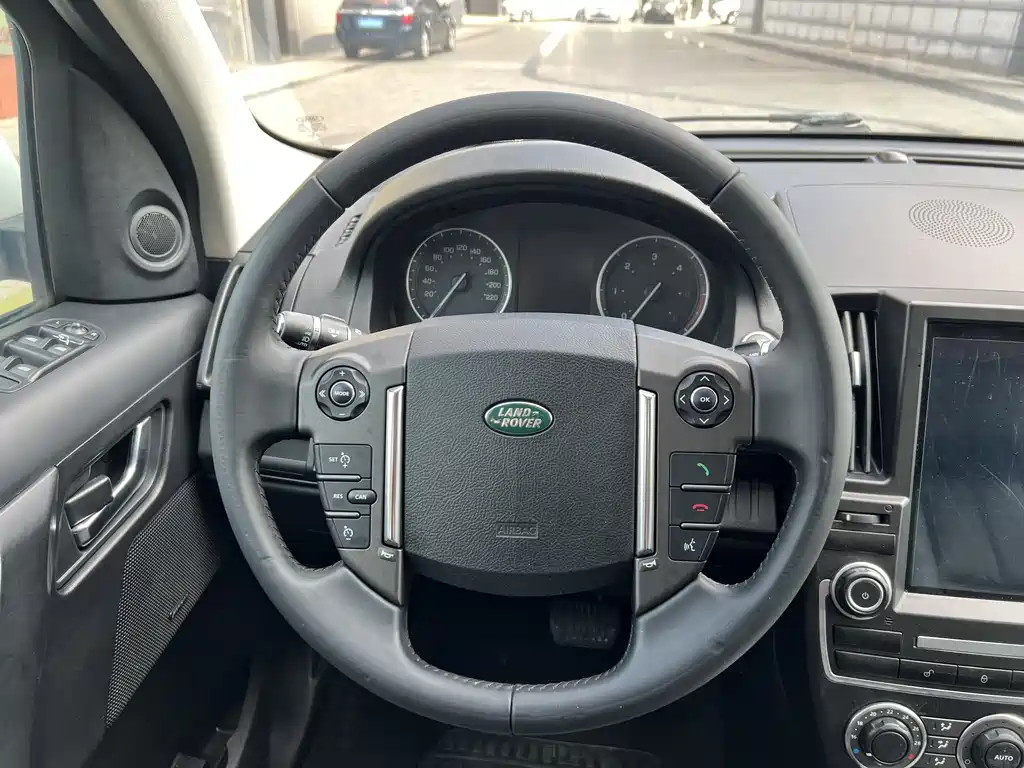 Land Rover Freelander 2 2014 — фото 13