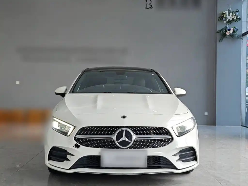 Mercedes-Benz A-Class 2022 — фото 9