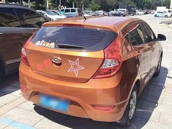 Hyundai Rui Yi 2015