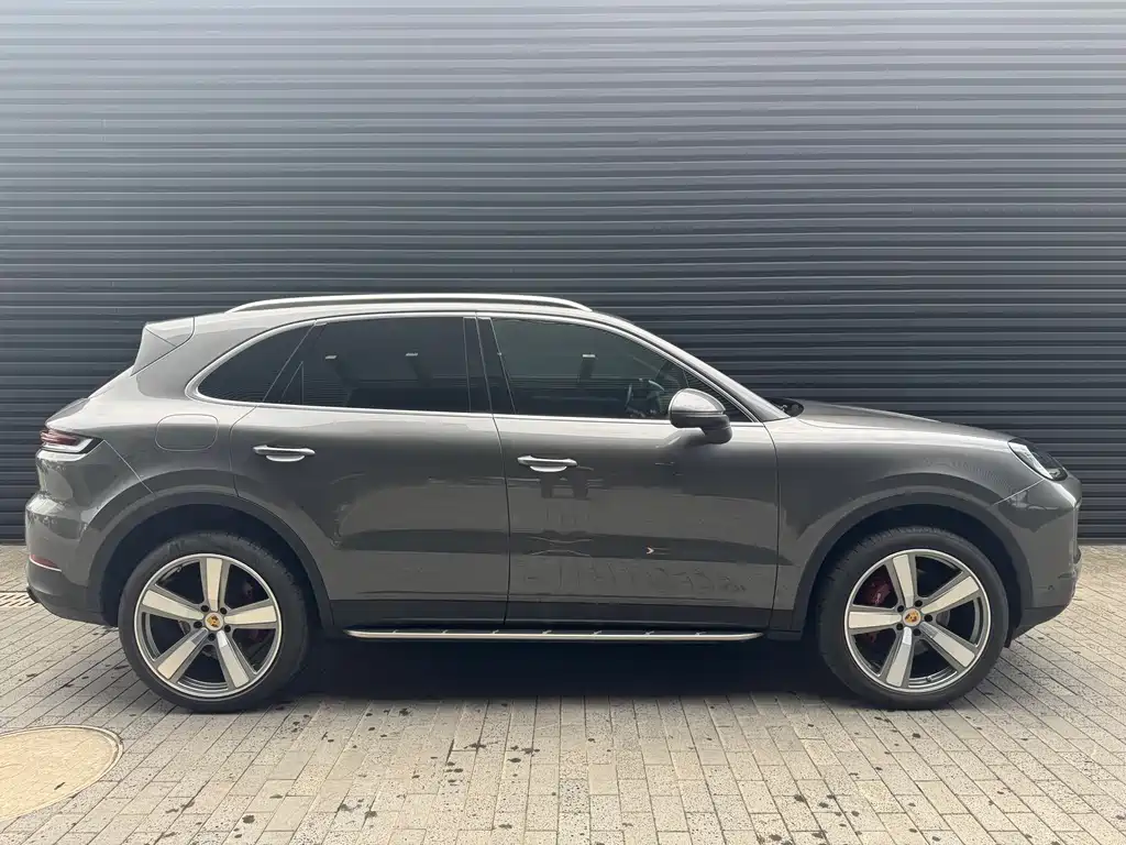 Porsche Cayenne 2023