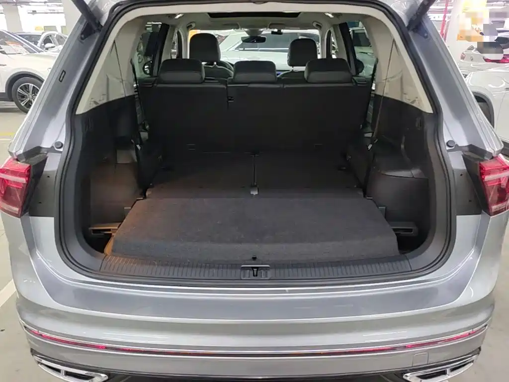Volkswagen Tiguan L 2023 — фото 19
