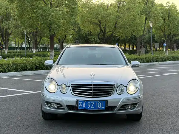 Mercedes-Benz E-Class 2009