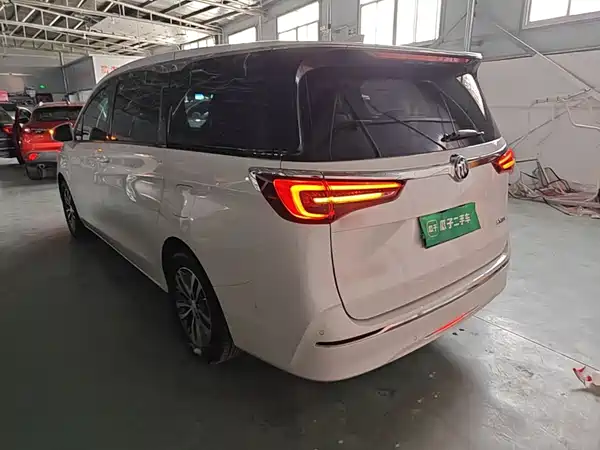 Buick GL8 2021
