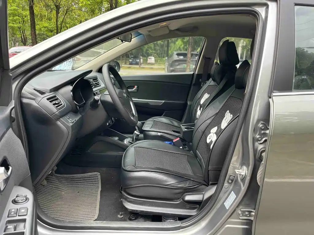 Kia K2 2016 — фото 8