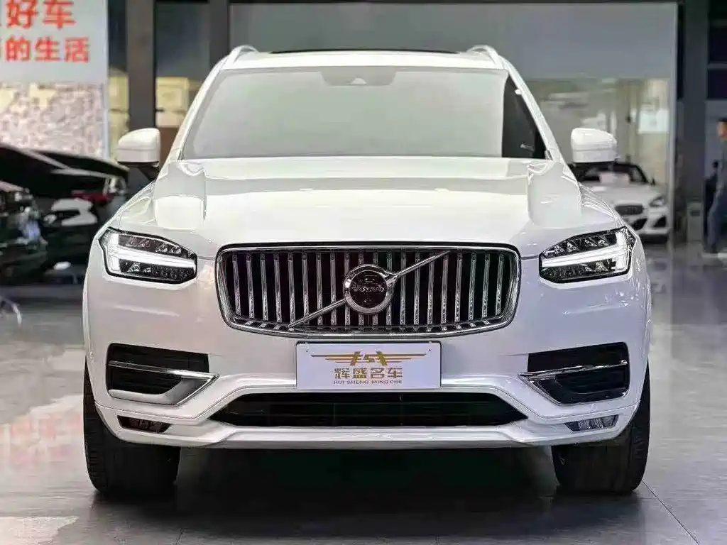 Volvo XC90 2022 — фото 2