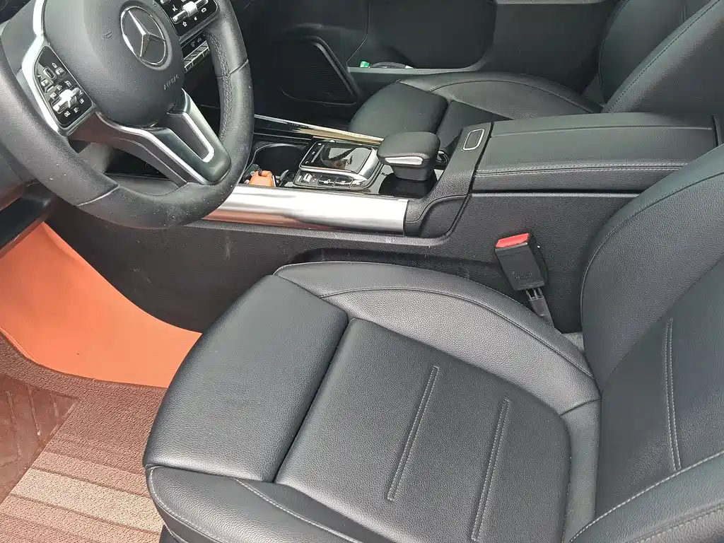 Mercedes-Benz GLA 2021