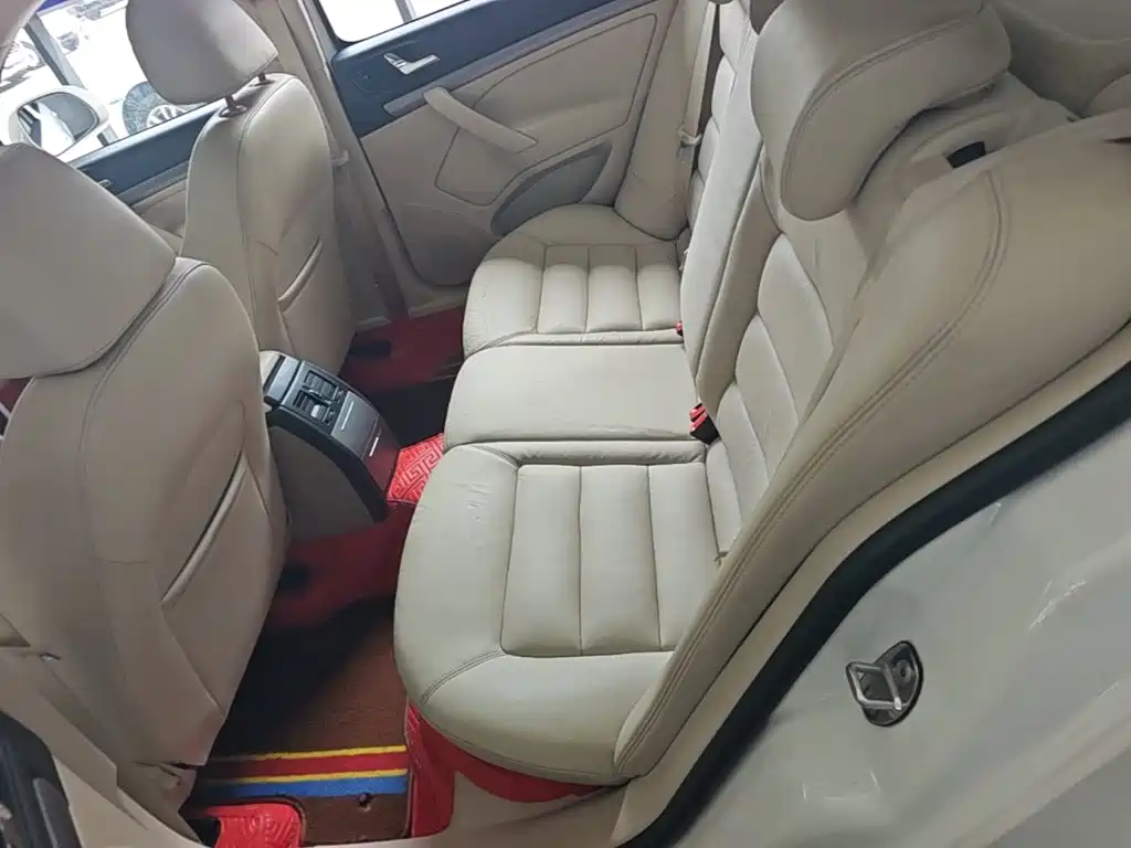 Skoda Octavia 2014 — фото 17