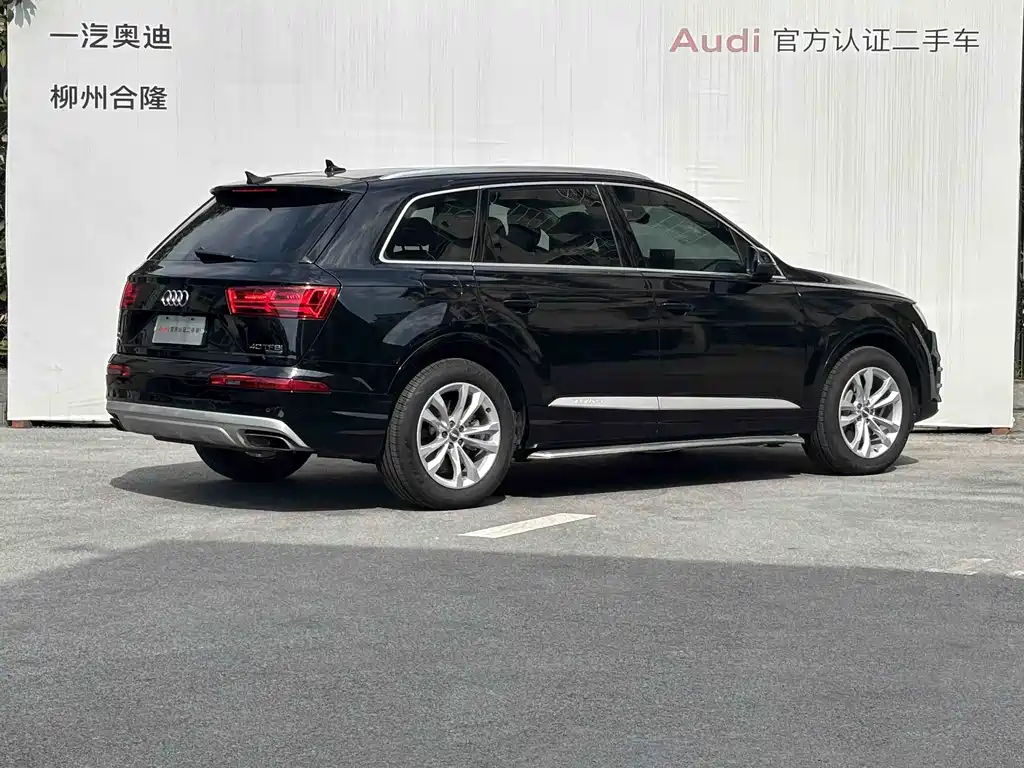 Audi Q7 2018 — фото 4