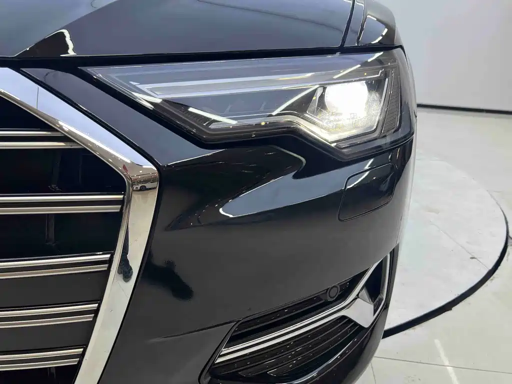 Audi A6L 2023