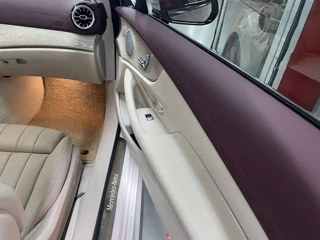 Mercedes-Benz E-Class 2020 — фото 9