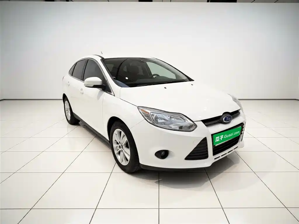 Ford Focus 2014 — фото 4