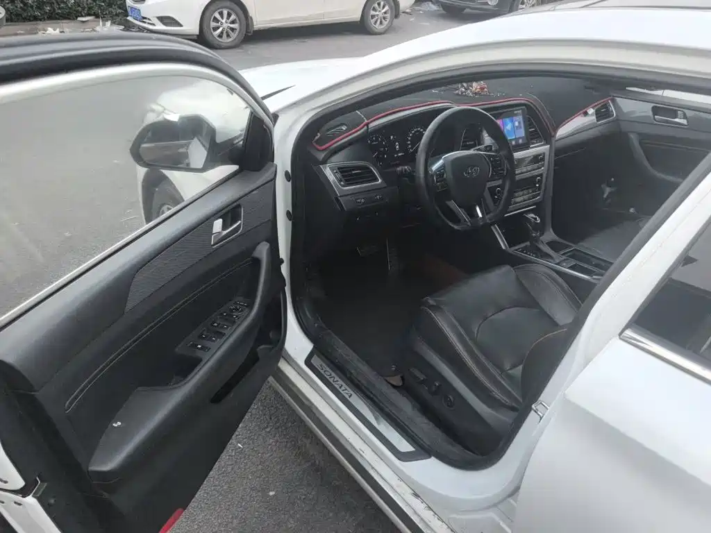 Hyundai Sonata 2015 — фото 12