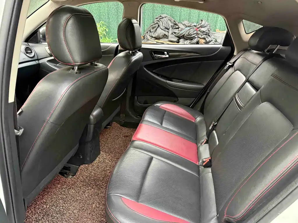 Changan Eado XT 2014