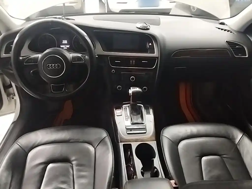 Audi A4L 2014