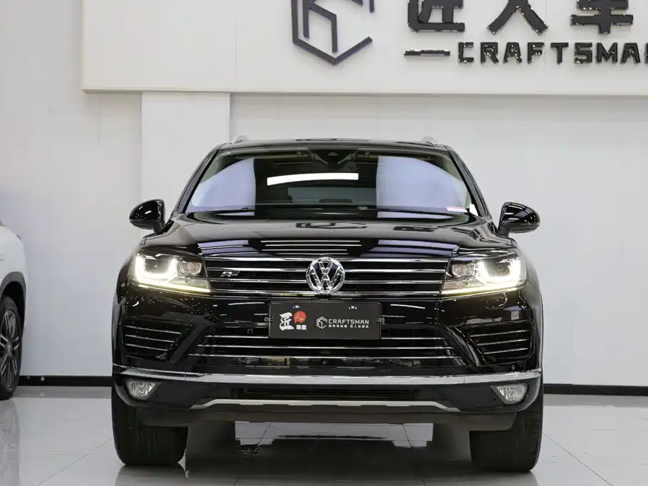 Volkswagen Touareg 2016 — фото 19