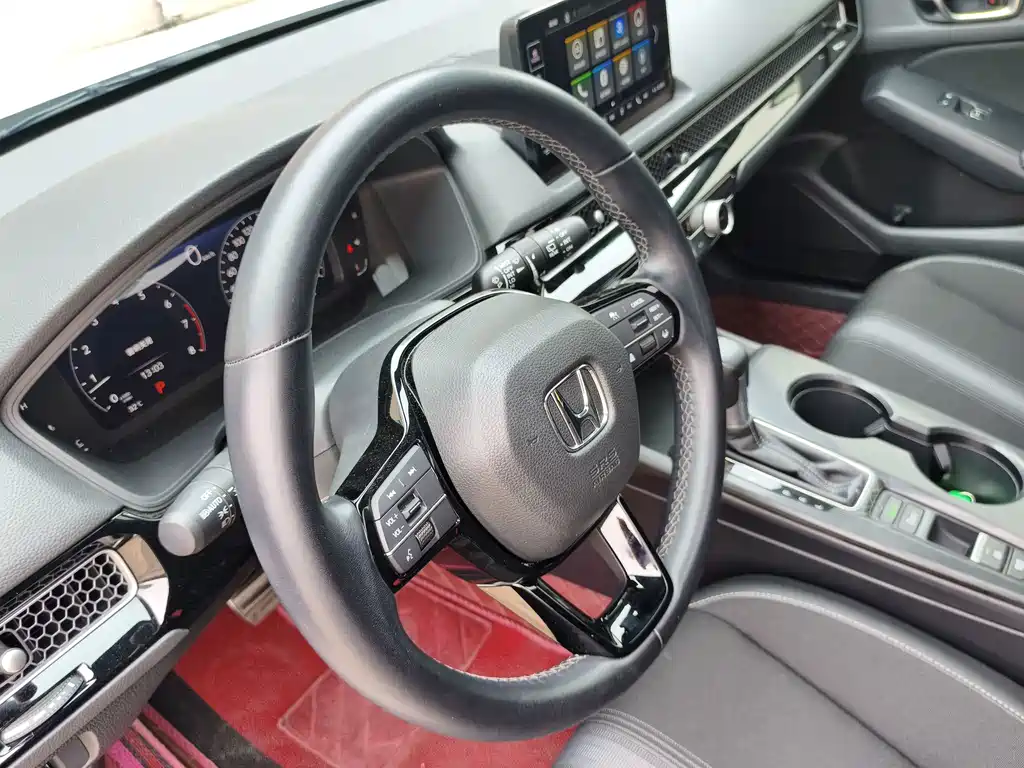 Honda Civic 2024 — фото 14