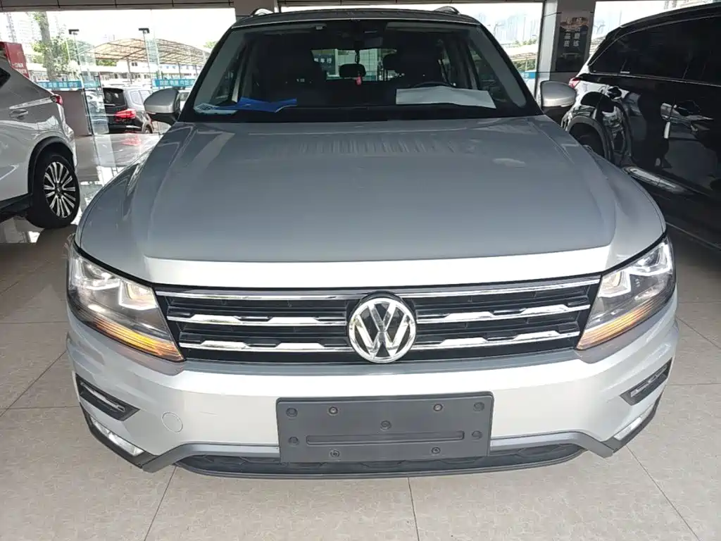 Volkswagen Tiguan L 2018 — фото 3