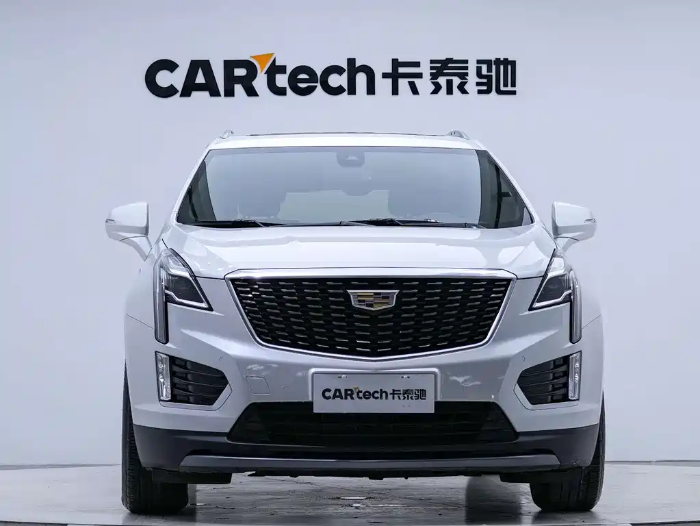 Cadillac XT5 2020 — фото 8