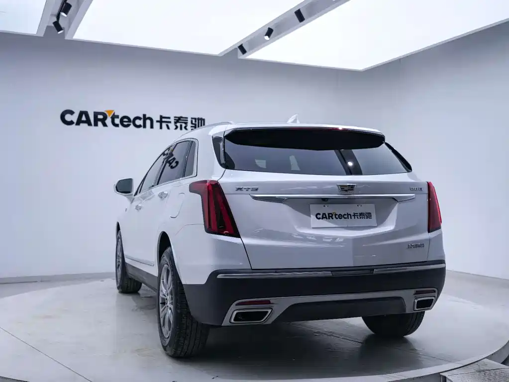 Cadillac XT5 2020 — фото 17