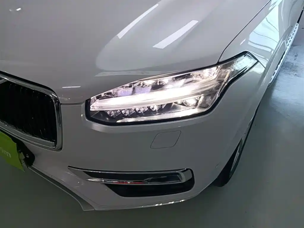 Volvo XC90 2016 — фото 18