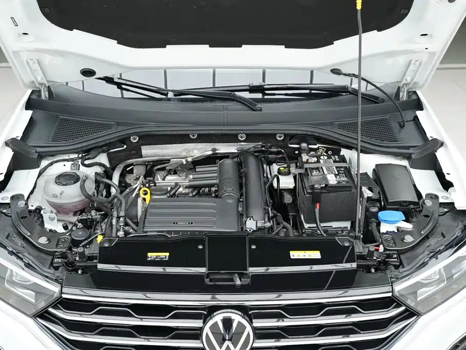 Volkswagen T-Roc 2023 — фото 33
