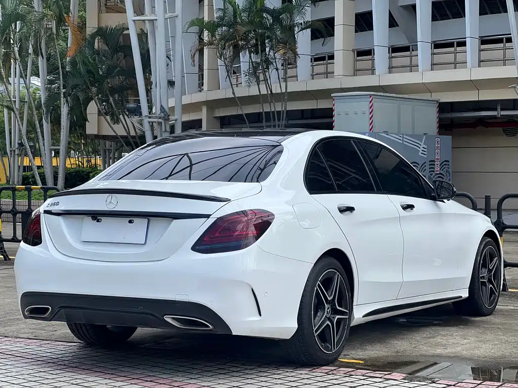 Mercedes-Benz C-Class 2021 — фото 15