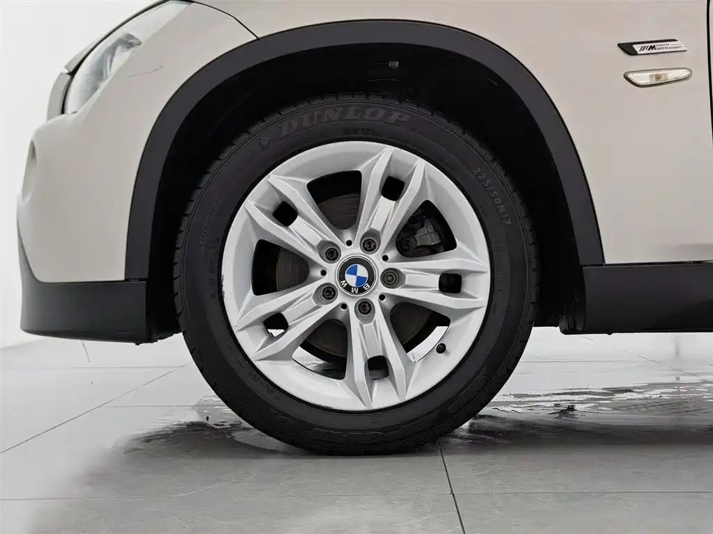 BMW X1 2012 — фото 17