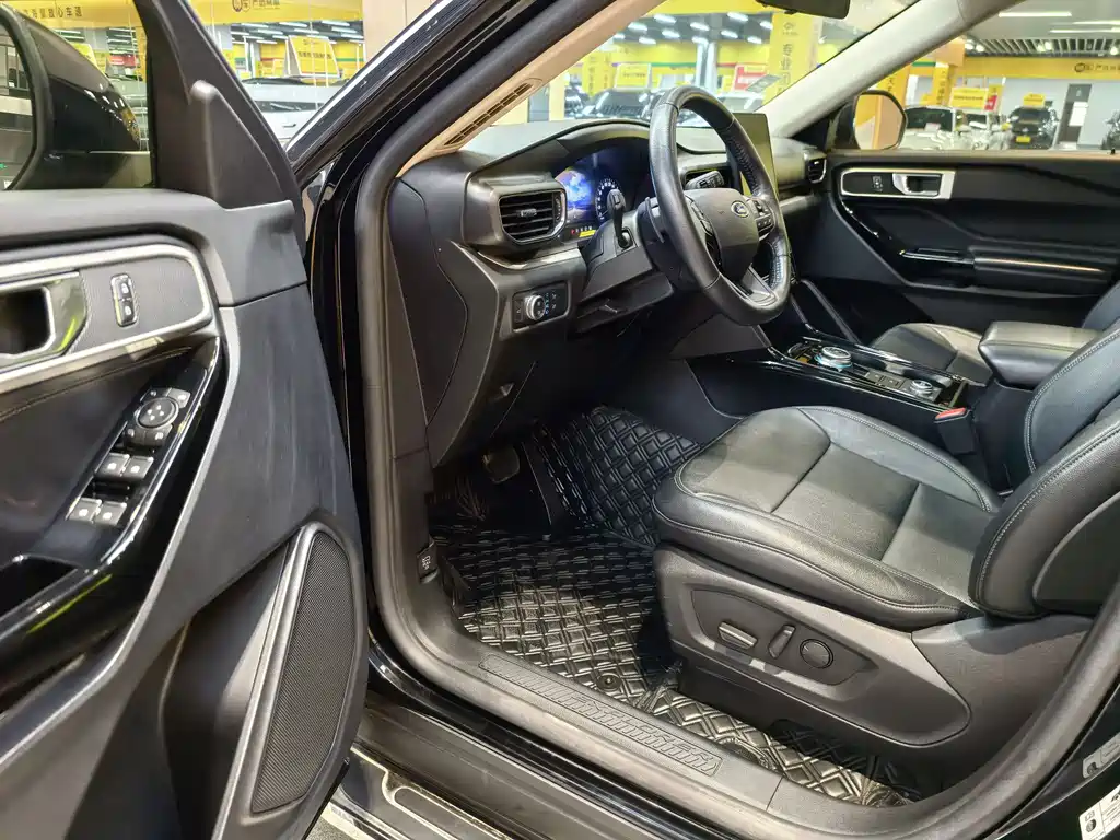Ford Explorer 2020 — фото 13