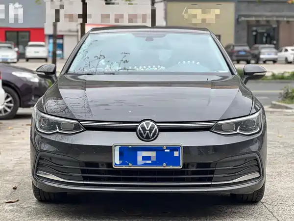 Volkswagen Golf 2021
