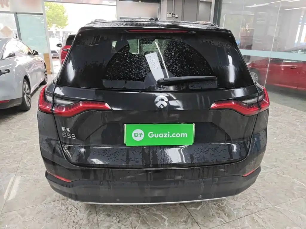 NIO ES8 2019
