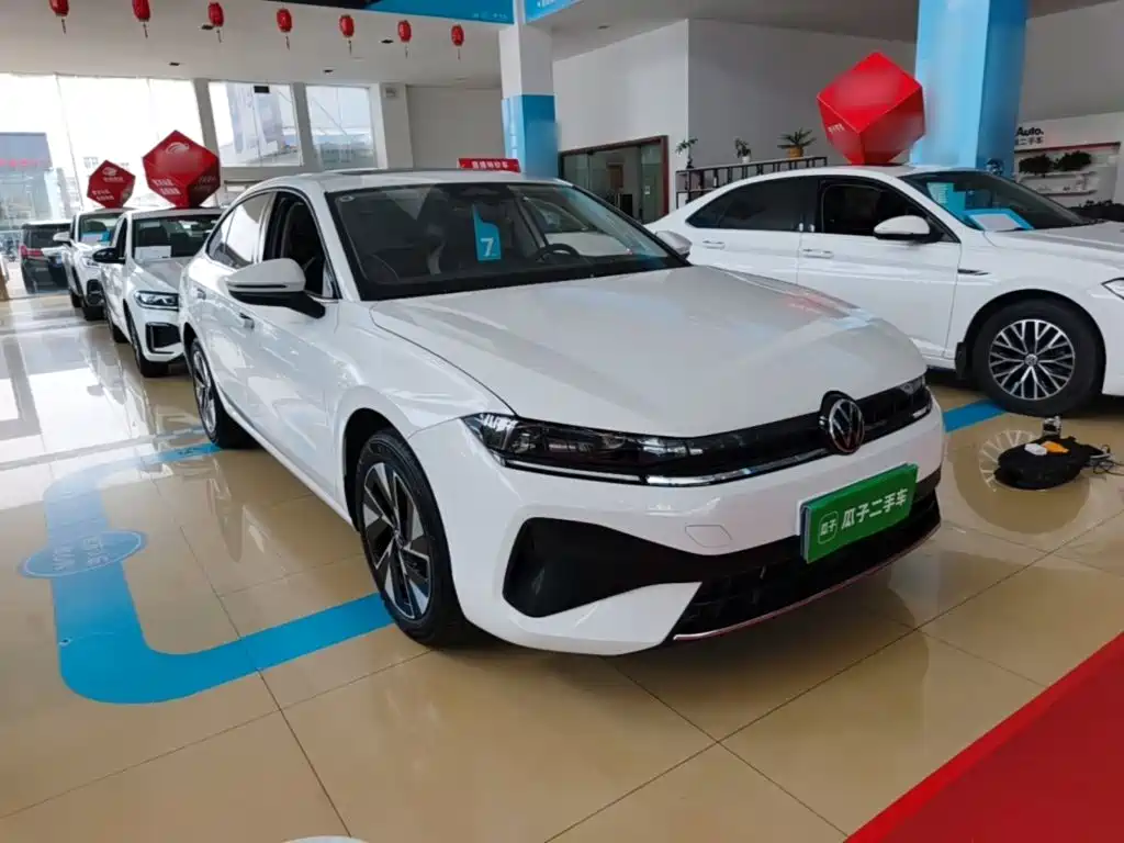 Volkswagen Sagitar 2026