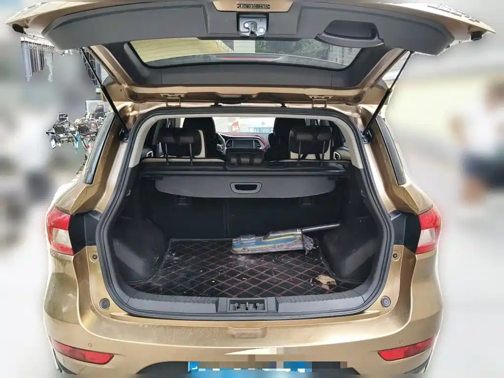 GAC Trumpchi GS4 2017 — фото 20