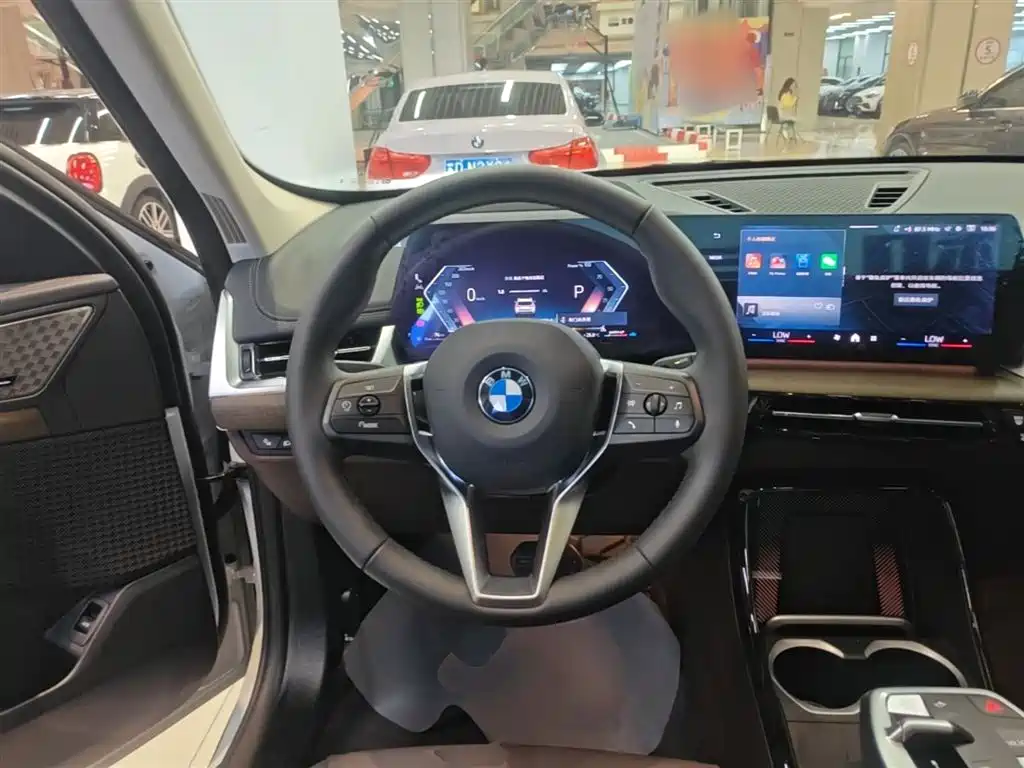 BMW X1 2024 — фото 11