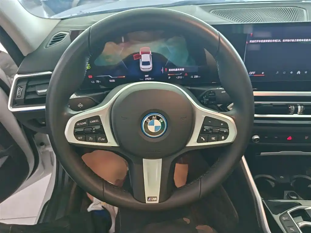 BMW i3 2024 — фото 11
