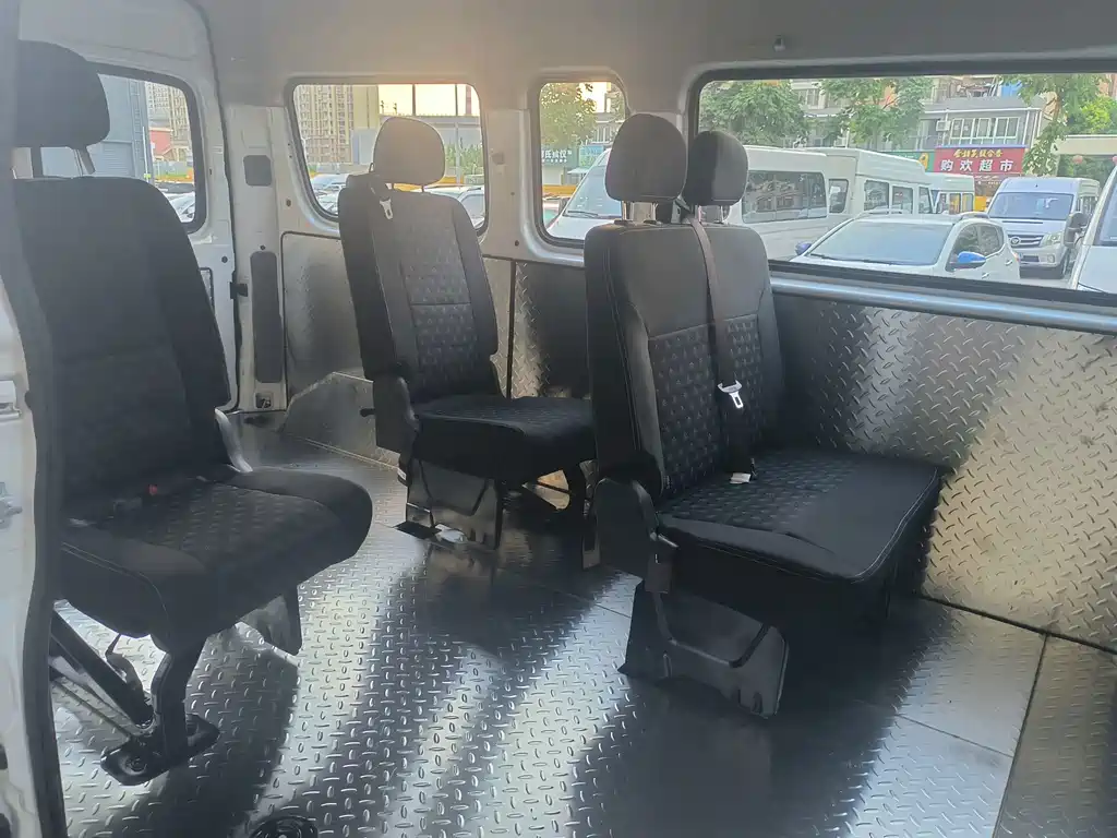 Maxus V80 2022