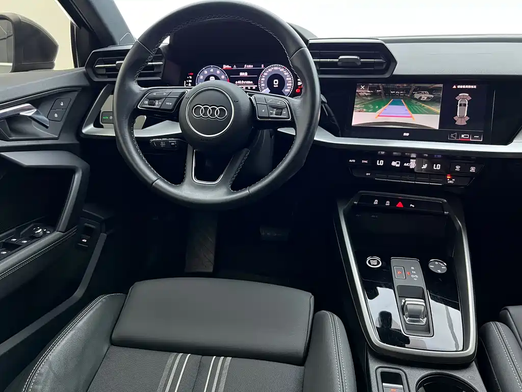 Audi A3 2023 — фото 10