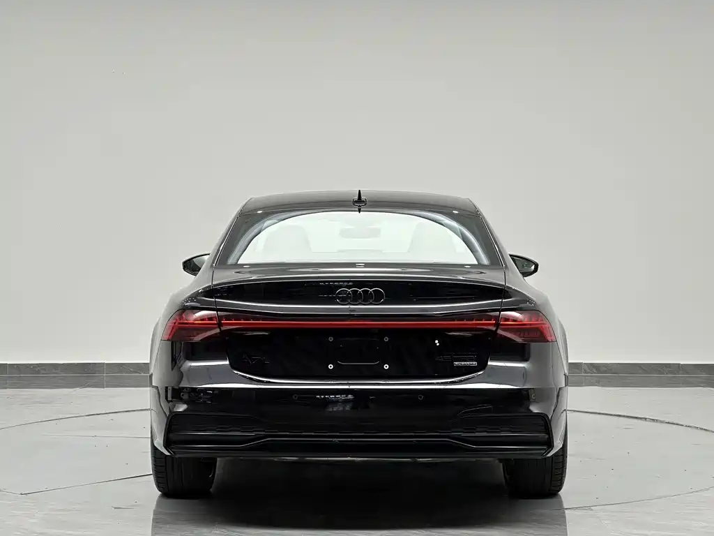 Audi A7L 2024
