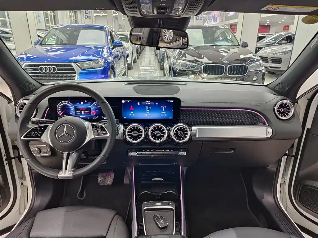 Mercedes-Benz GLB 2025 — фото 10