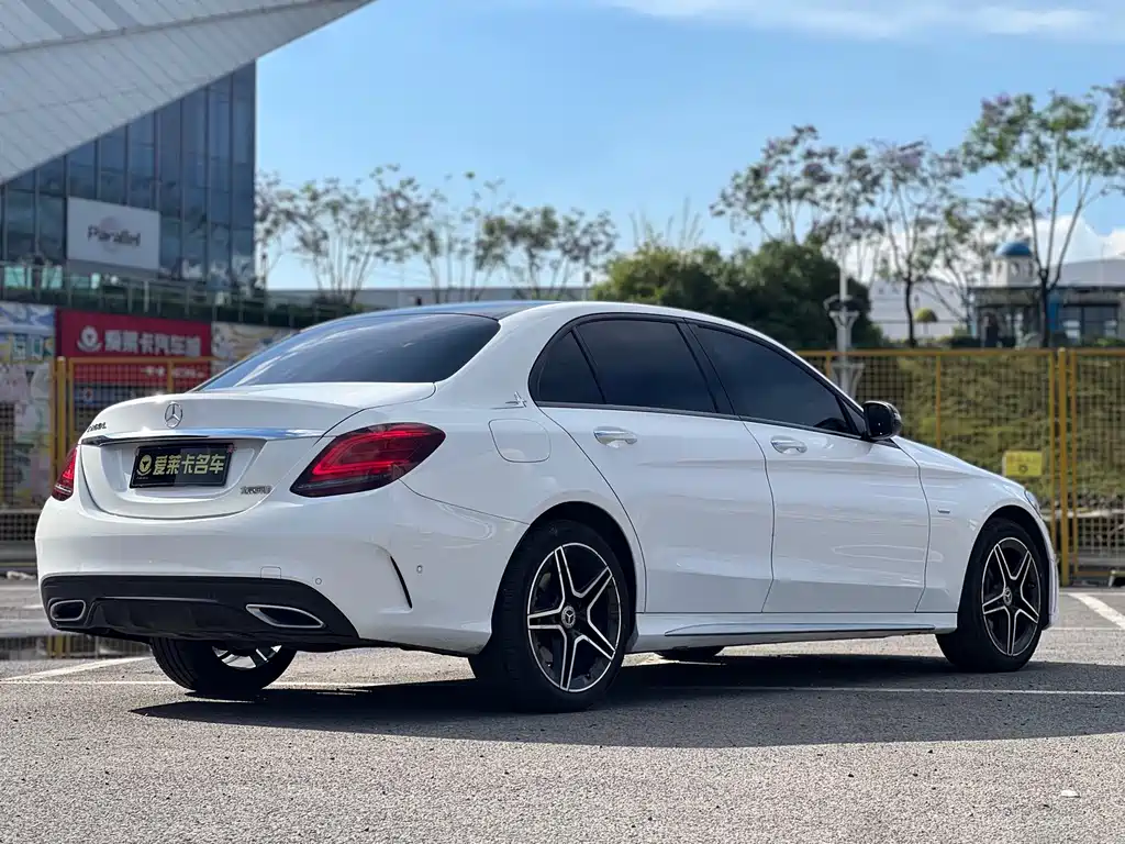 Mercedes-Benz C-Class 2021