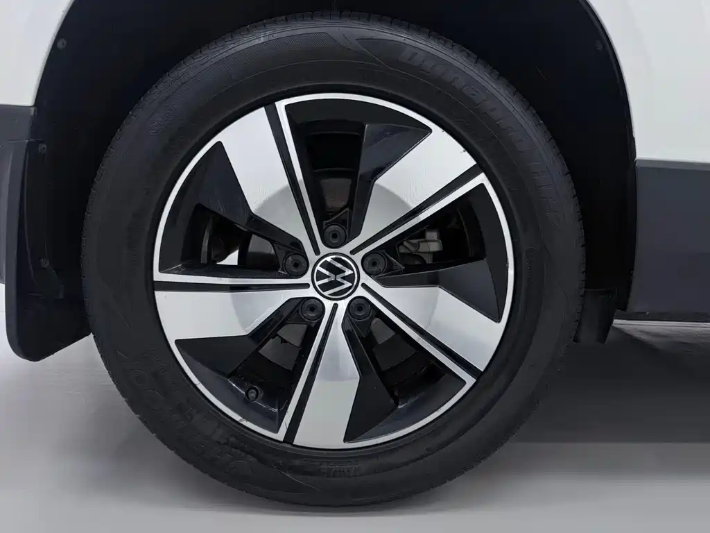 Volkswagen Tharu 2022 — фото 19