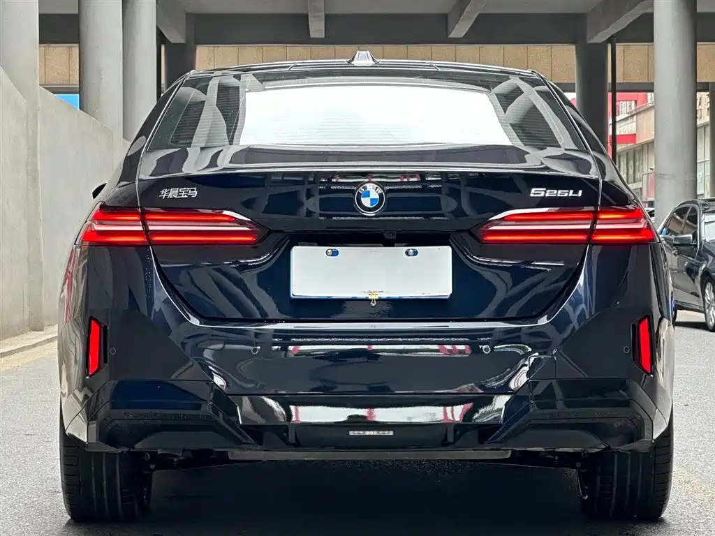 BMW 5 Series 2025