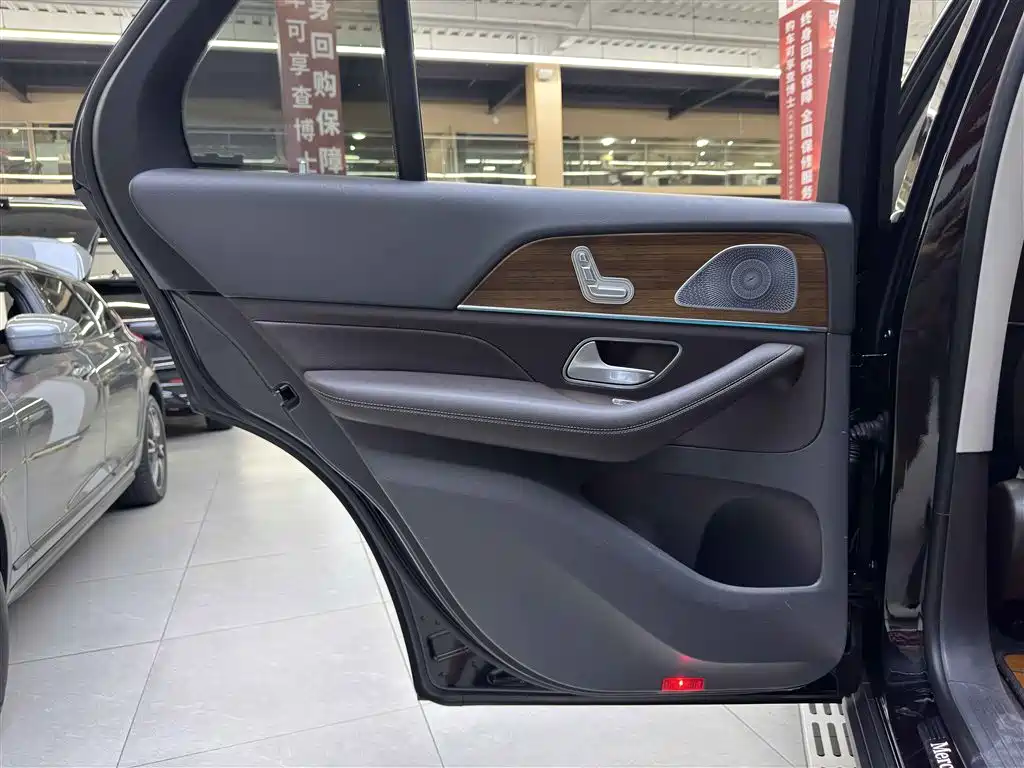 Mercedes-Benz GLE 2020 — фото 13