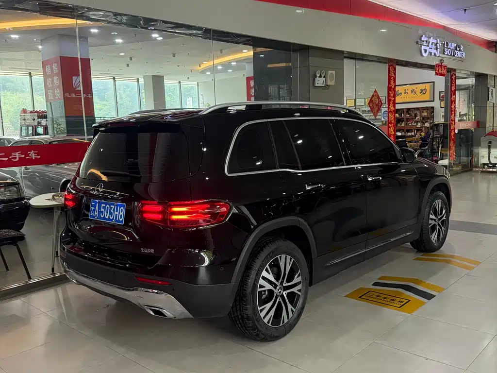 Mercedes-Benz GLB 2025