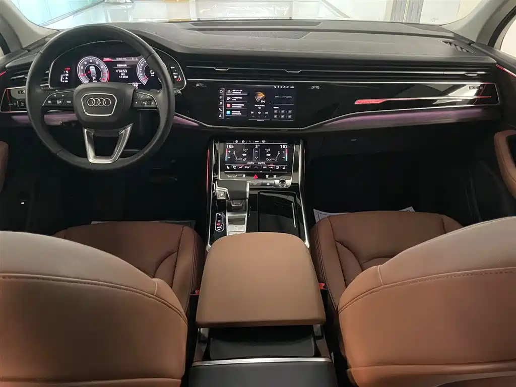 Audi Q7 2024 — фото 13