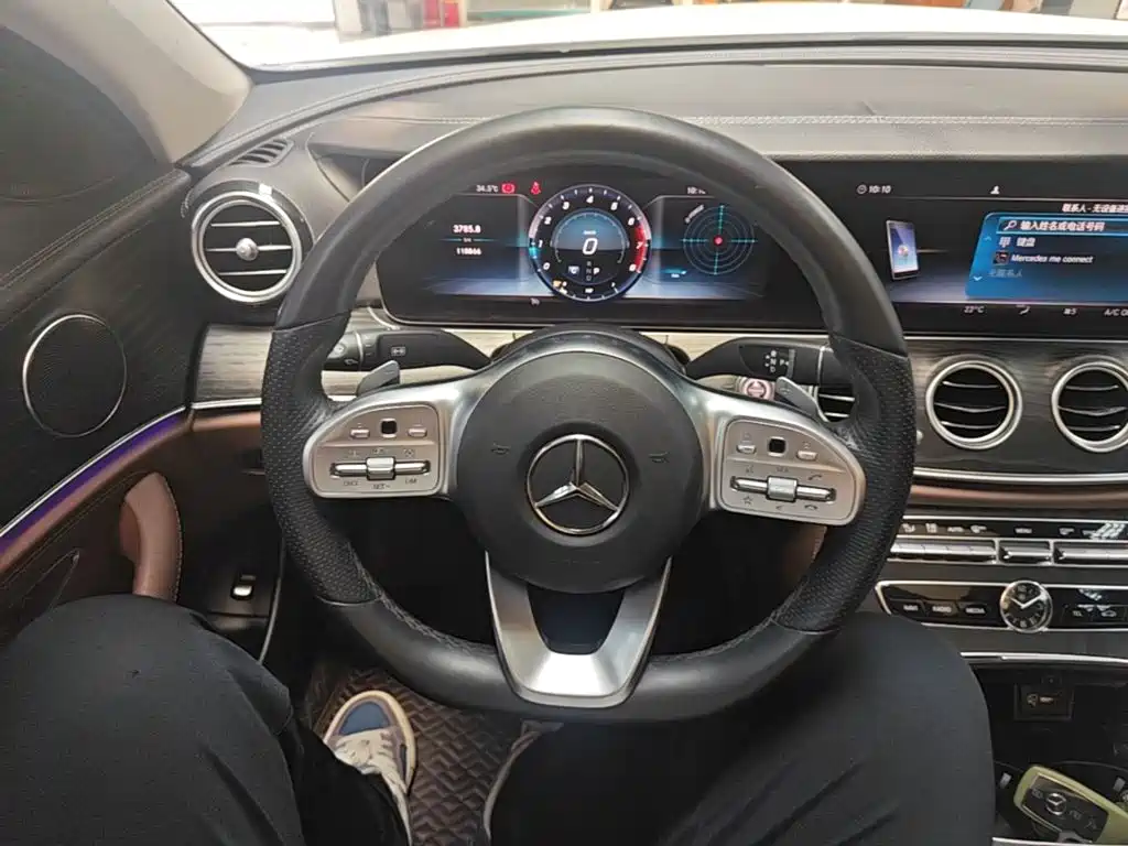 Mercedes-Benz E-Class 2020 — фото 11