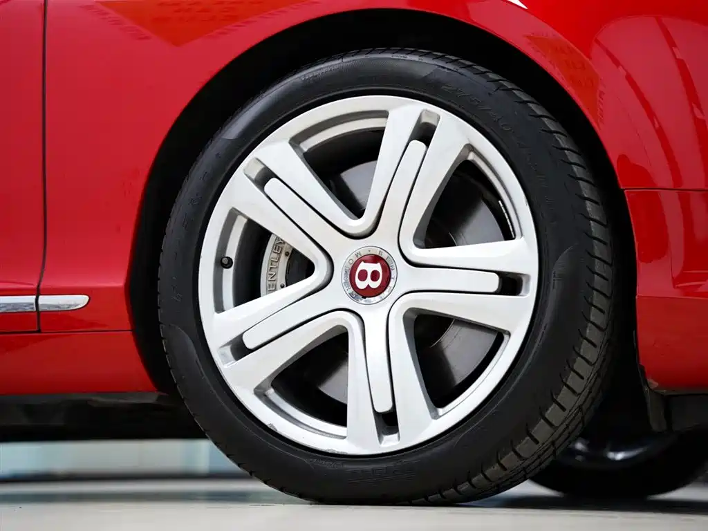 Bentley Continental 2013 — фото 41