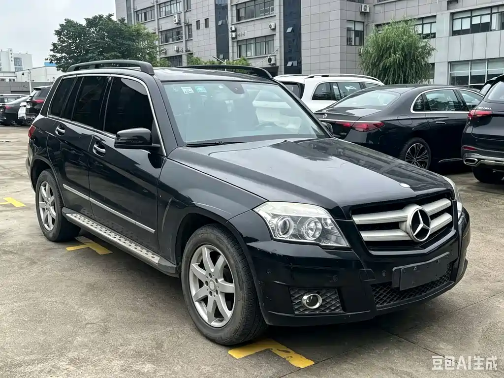 Mercedes-Benz GLK-Class 2011