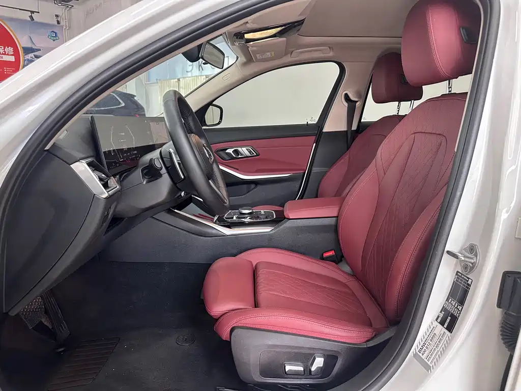 BMW 3 Series 2023 — фото 15