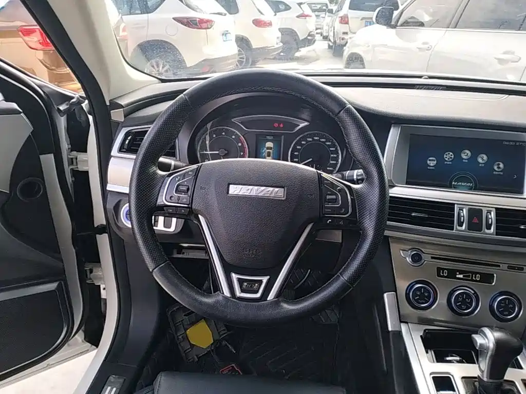 Haval H7 2017 — фото 11